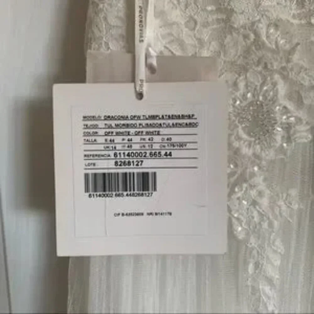 Pronovias Draconia Wedding Dress - Picture 12 of 13